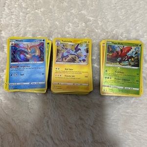 300 Pokémon Cards